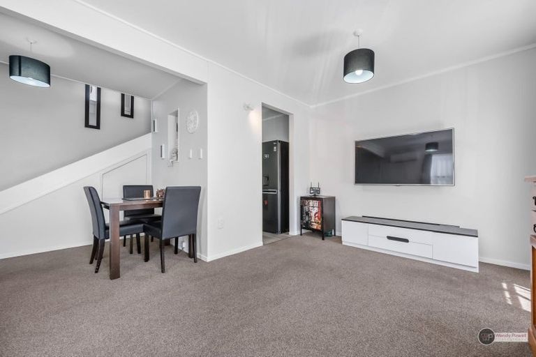 Photo of property in 33a Cleary Street, Waterloo, Lower Hutt, 5011