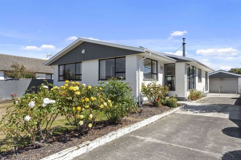 Photo of property in 28 Arran Crescent, Woolston, Christchurch, 8062