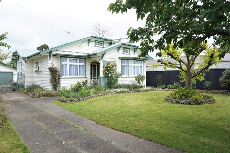 Photo of property in 20 Weraroa Road, Levin, 5510