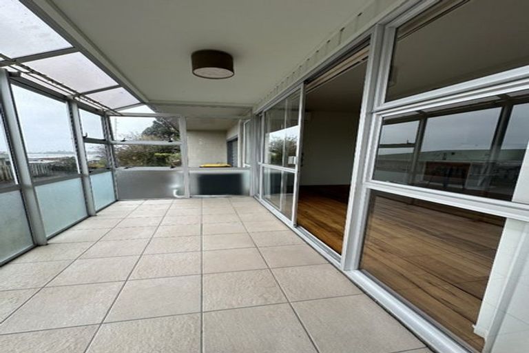 Photo of property in 138b Kingswood Road, Brookfield, Tauranga, 3110