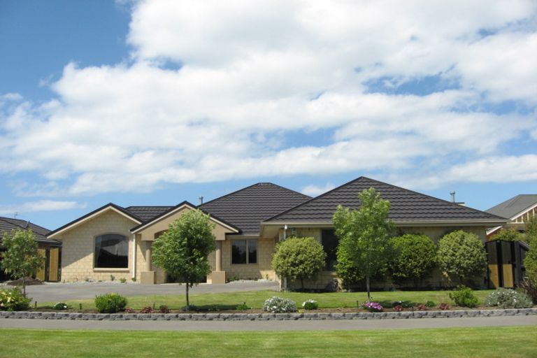 Photo of property in 7 Bottle Lake Drive, Parklands, Christchurch, 8083
