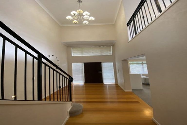 Photo of property in 4 Oak Bark Drive, Schnapper Rock, Auckland, 0632