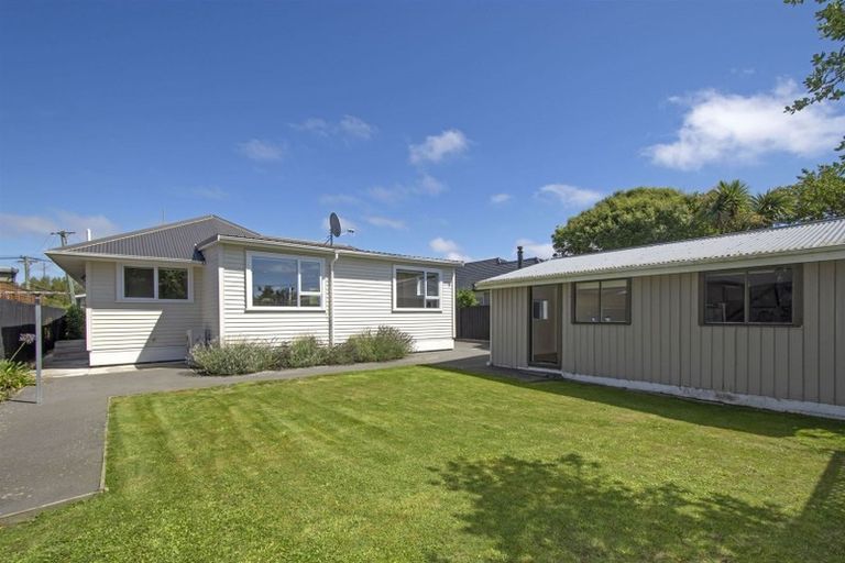 Photo of property in 13 Malta Crescent, South New Brighton, Christchurch, 8062