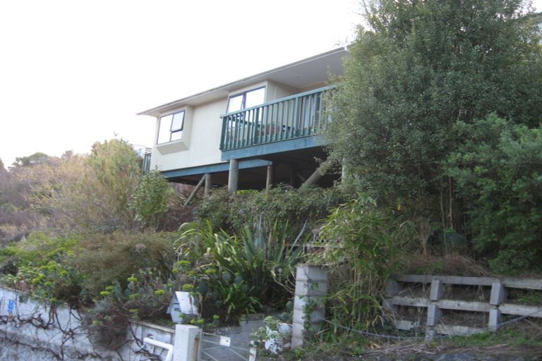 Photo of property in 2 Lucy Road, Bluff Hill, Napier, 4110