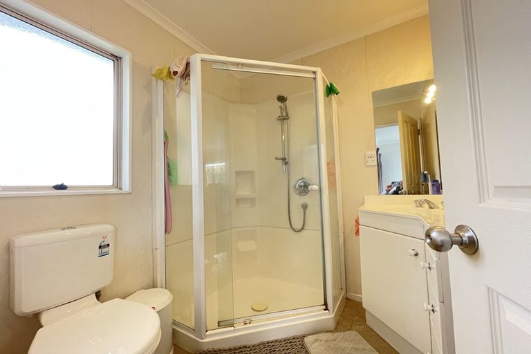 Photo of property in 30 Venus Place, Half Moon Bay, Auckland, 2012