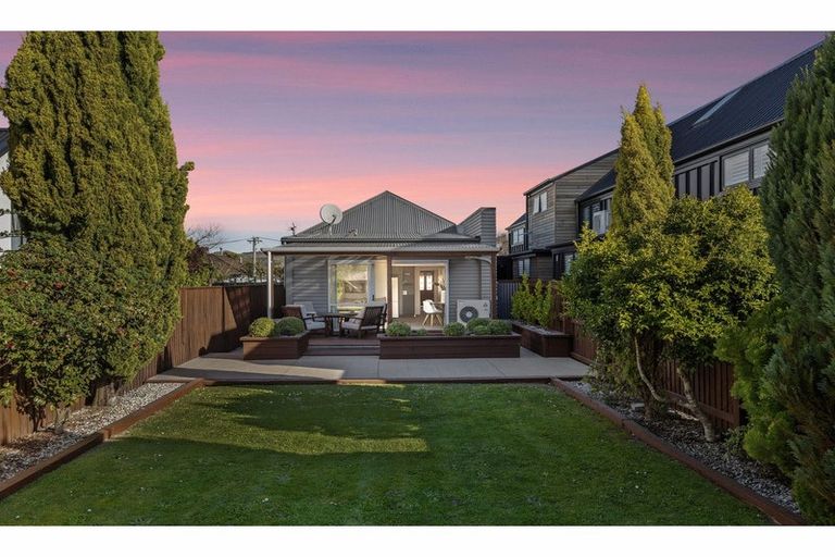 Photo of property in 41 Winton Street, St Albans, Christchurch, 8014