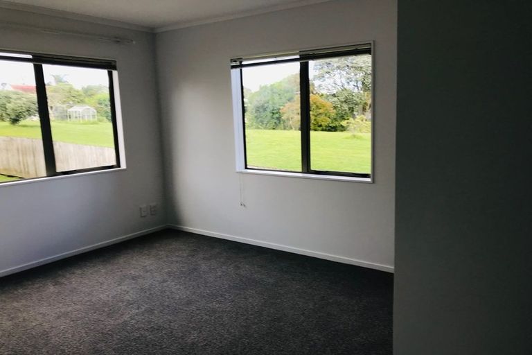 Photo of property in The Haven, 25/120 Beach Haven Road, Beach Haven, Auckland, 0626