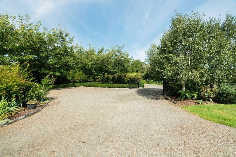 Photo of property in 37 Oakland Lane, Shannon, Palmerston North, 4474