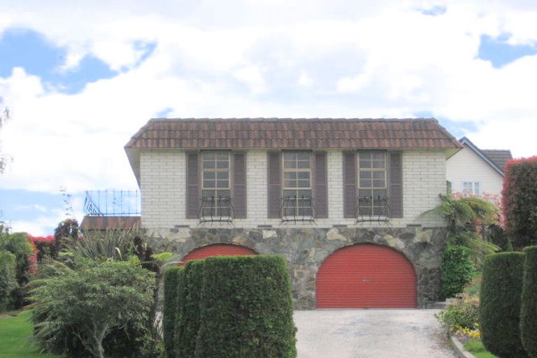 Photo of property in 56 Harvey Street, Waipahihi, Taupo, 3330