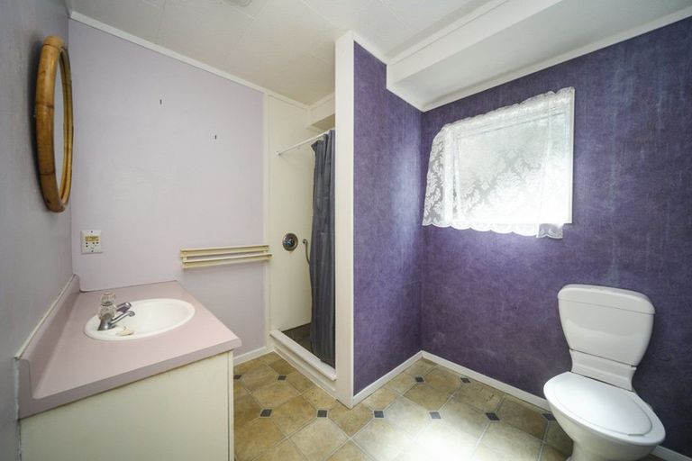 Photo of property in 82 Geraldine Crescent, Cloverlea, Palmerston North, 4412