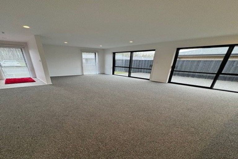 Photo of property in 5 Packers Lane, Belfast, Christchurch, 8051