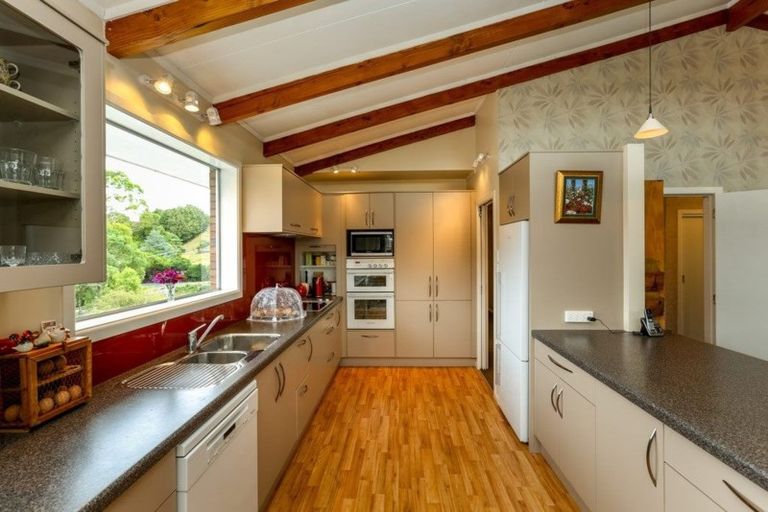 Photo of property in 571 Carrington Road, Hurworth, New Plymouth, 4371