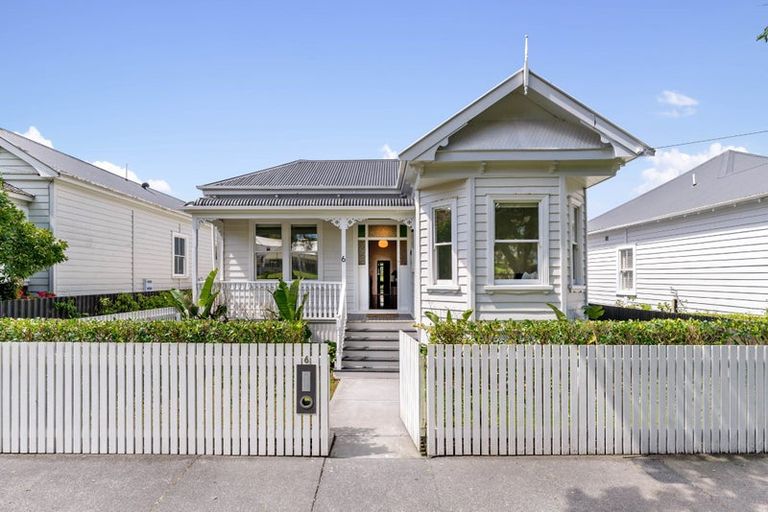 Photo of property in 1/6 Kowhai Street, Mount Eden, Auckland, 1024