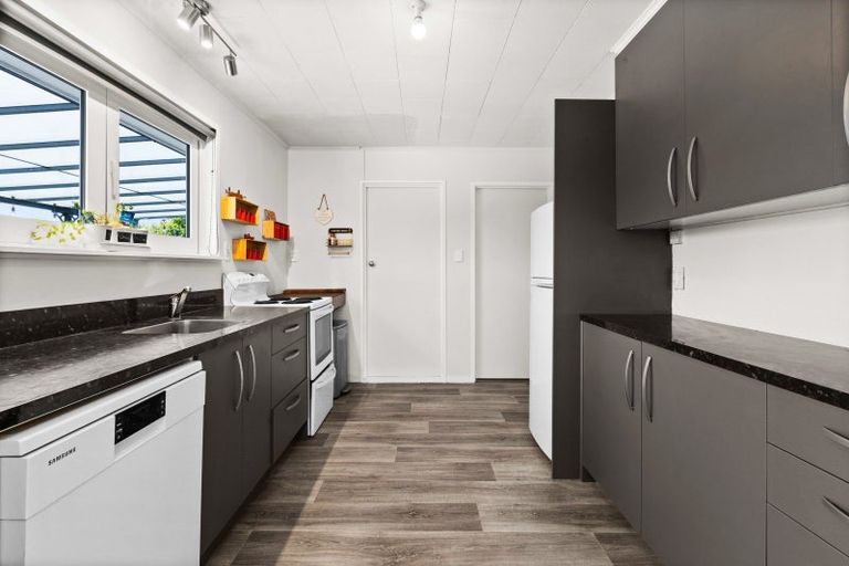 Photo of property in 6 York Avenue, Tamatea, Napier, 4112