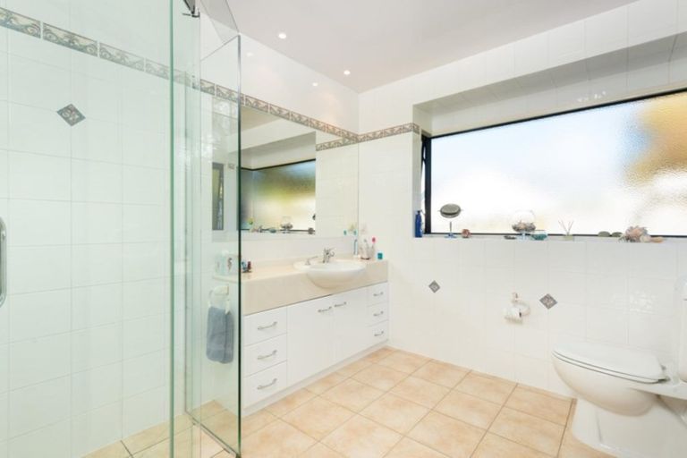 Photo of property in 42 Grantston Drive, Pyes Pa, Tauranga, 3112