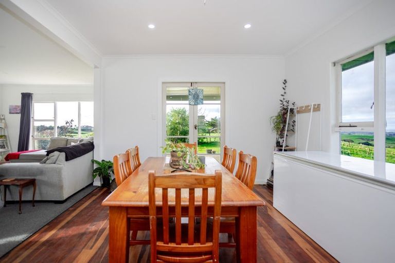 Photo of property in 400 Te Kakapo Valley Road, Dannevirke, 4978