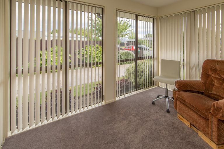 Photo of property in 33 Isaac Wilson Road, Kaiapoi, 7630