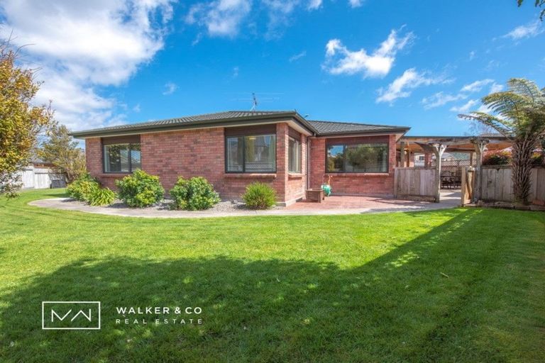 Photo of property in 45 Clearwater Terrace, Brown Owl, Upper Hutt, 5018