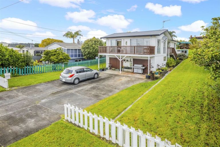 Photo of property in 17 Rembrandt Place, Opaheke, Papakura, 2113