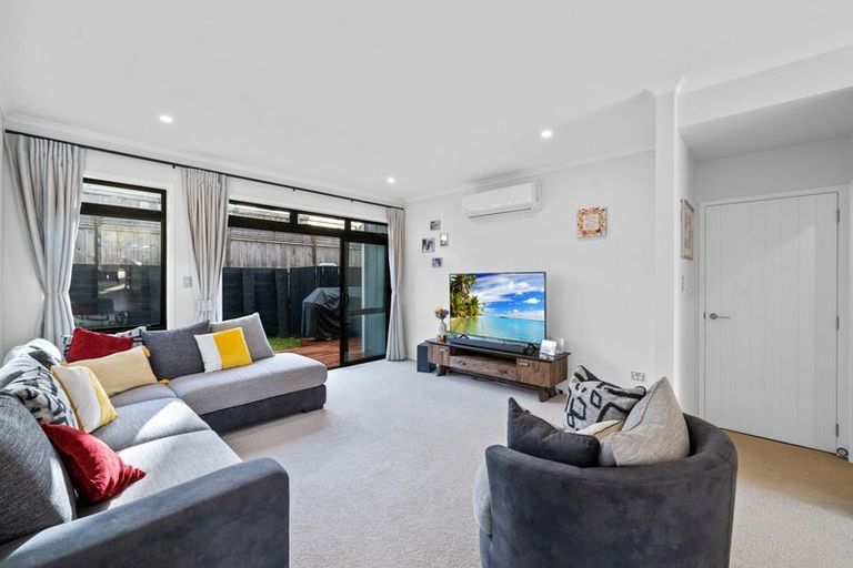 Photo of property in 6a Nohoanga Road, Karaka, Papakura, 2113