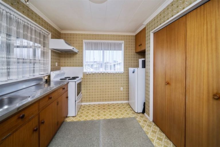 Photo of property in 37 Collins Street, Hawera, 4610