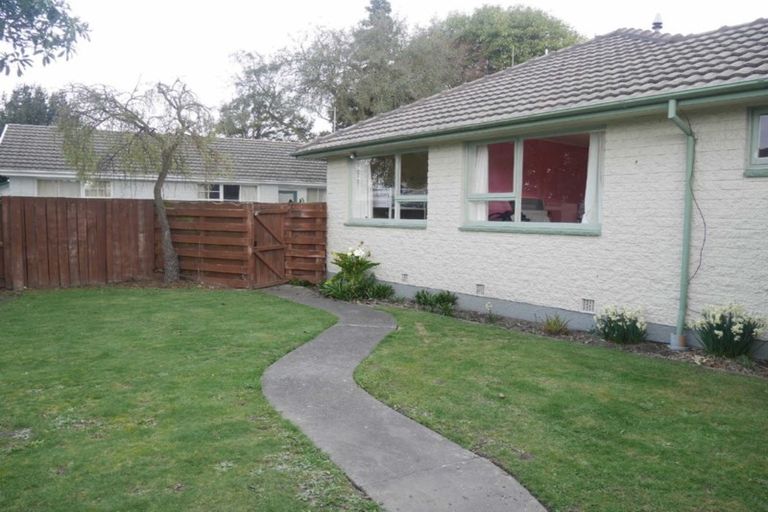 Photo of property in 85 Oakhampton Street, Hornby, Christchurch, 8042