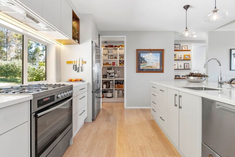 Photo of property in 33 Mervyn Place, Ohauiti, Tauranga, 3112