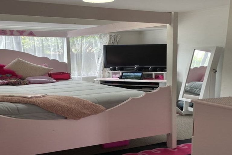 Photo of property in 129 Whitford Road, Somerville, Auckland, 2014