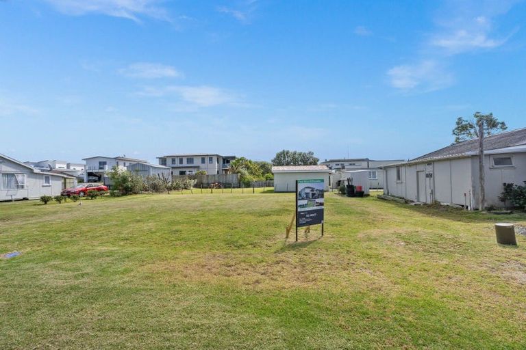 Photo of property in 2a Finch Street, One Tree Point, 0118