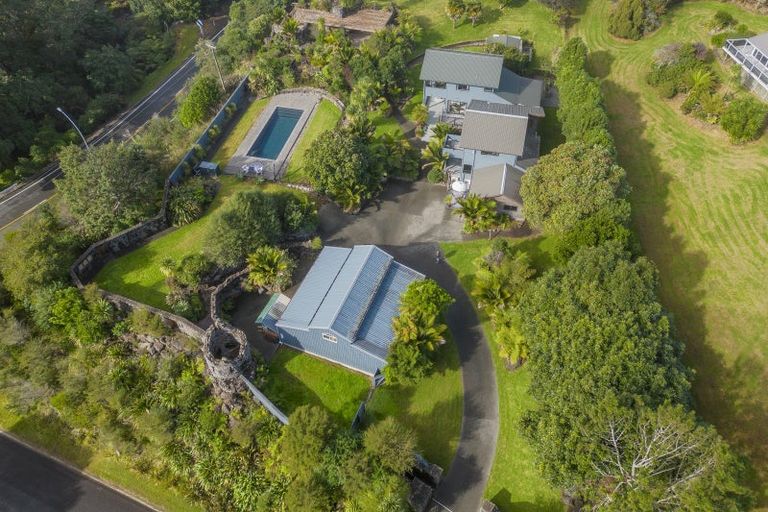 Photo of property in 5 Rewa Rewa Valley, Tairua, 3508