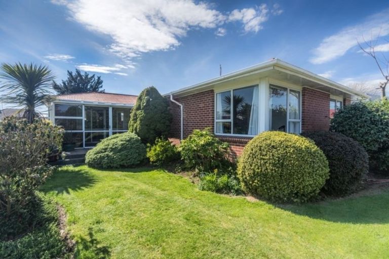 Photo of property in 26 Glenora Place, Hornby, Christchurch, 8042