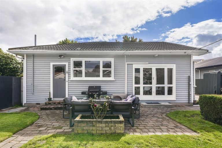 Photo of property in 22 Aylmer Street, Somerfield, Christchurch, 8024