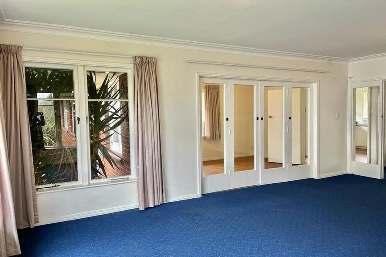 Photo of property in 4 Islington Avenue, New Lynn, Auckland, 0600