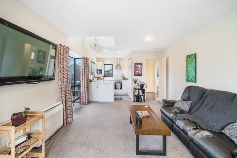 Photo of property in 1/66 Broadhaven Avenue, Parklands, Christchurch, 8083