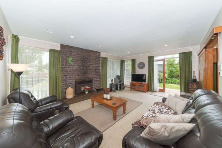 Photo of property in 1 College Street, Awapuni, Palmerston North, 4412