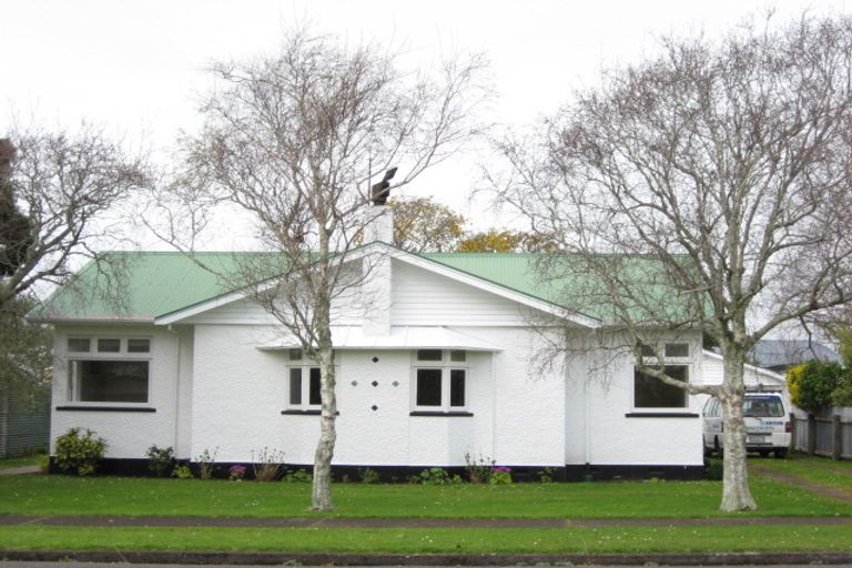 Photo of property in 35 Ballance Street, Lower Vogeltown, New Plymouth, 4310