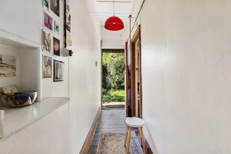 Photo of property in 240 Tinakori Road, Thorndon, Wellington, 6011