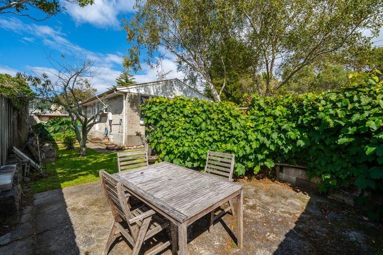 Photo of property in 6-8 Young Grove, Stokes Valley, Lower Hutt, 5019