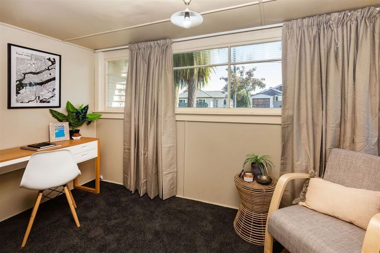 Photo of property in 100 Rose Street, Somerfield, Christchurch, 8024