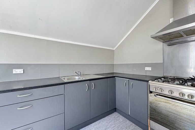Photo of property in 5/28-28b Austin Street, Mount Victoria, Wellington, 6011