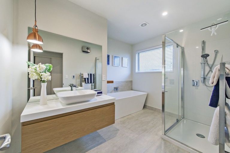 Photo of property in 5b Manor Drive, Rolleston, 7614