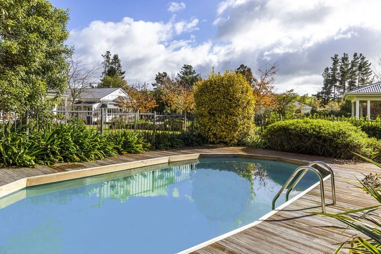 Photo of property in 2/334 White Road, Broadlands, 3081