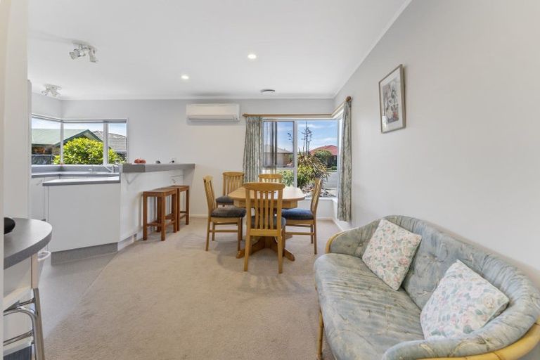 Photo of property in 21 Coleridge Place, Stoke, Nelson, 7011