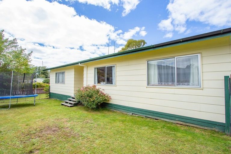 Photo of property in 68 Homedale Street, Pukehangi, Rotorua, 3015