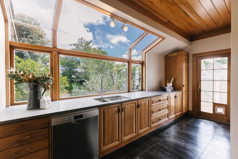 Photo of property in 23 Te Awe Awe Street, Hokowhitu, Palmerston North, 4410