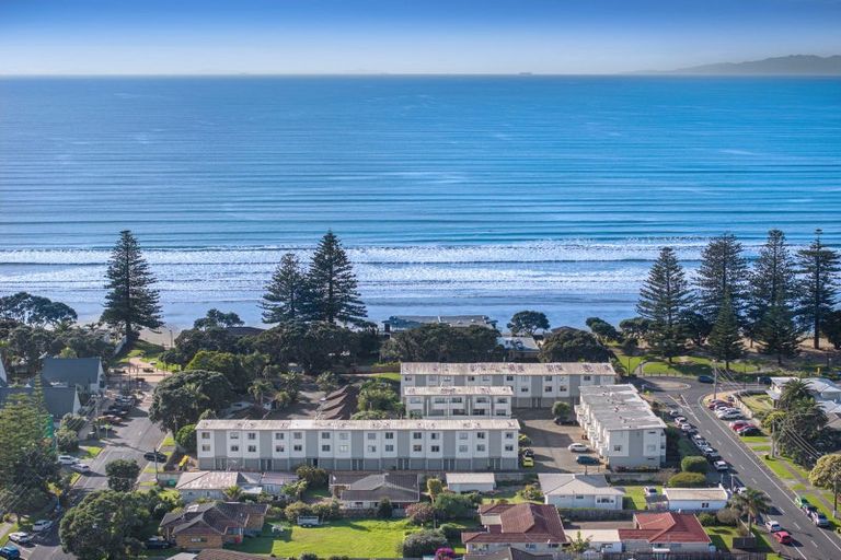 Photo of property in 24/3 Riverside Road, Orewa, 0931
