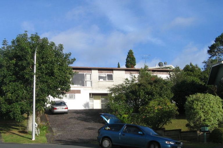 Photo of property in 19 Ensign Place, Hillcrest, Auckland, 0627
