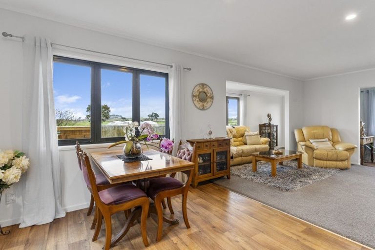 Photo of property in 10 Brendon Drive, Te Horo Beach, Otaki, 5581