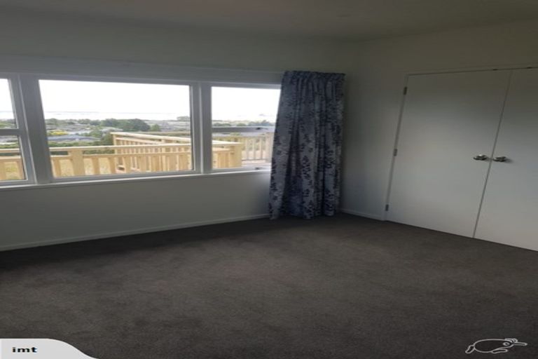 Photo of property in 14 Penny Lane, Silverstream, Upper Hutt, 5019