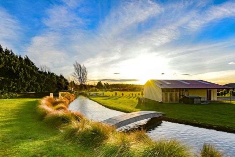 Photo of property in 5 Landsborough Drive, Darfield, 7571